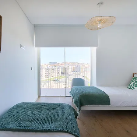 Vista Tejo com Piscina, Garagem, Ferry até Lisboa Appartamento Barreiro (Setubal)