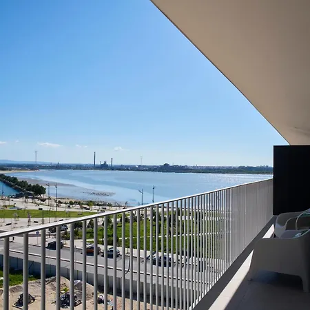 Vista Tejo Com Piscina - Garagem E Ar Condicionado Apartmán