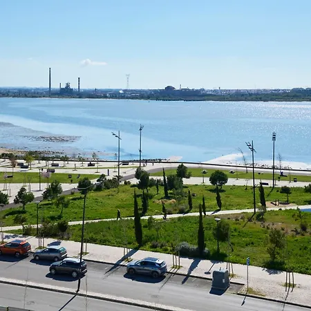 Vista Tejo Com Piscina - Garagem E Ar Condicionado Apartmán *